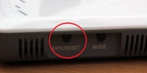 How to reset Tenda Router ?